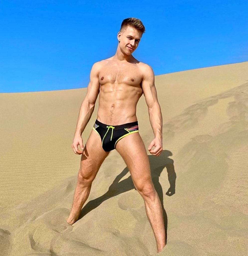 Sexy Guy Nils Tatum Giant Bulge