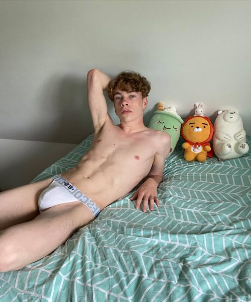 Twink Boy Aiden